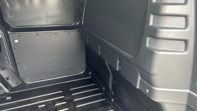 Ford Transit Connect 230 L2 Diesel 2.0 EcoBlue 102ps Limited Van